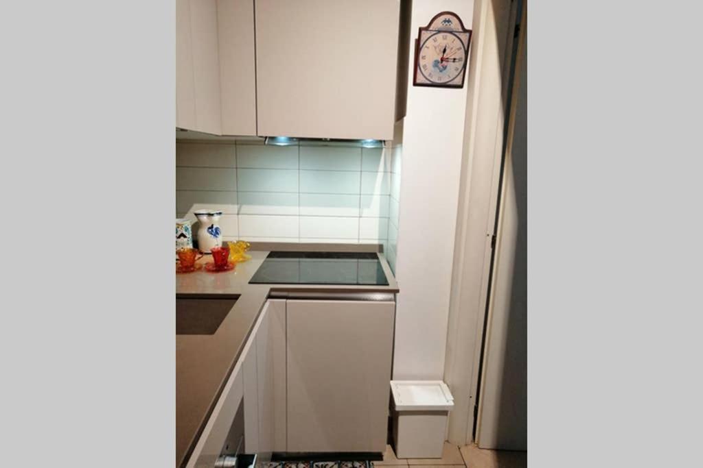Casa Valerio Apartment Бари Екстериор снимка